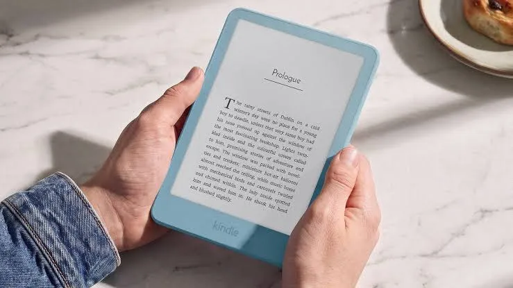 Amazon переименовала Kindle Unlimited в Kindle+ и добавила ИИ-озвучку книг