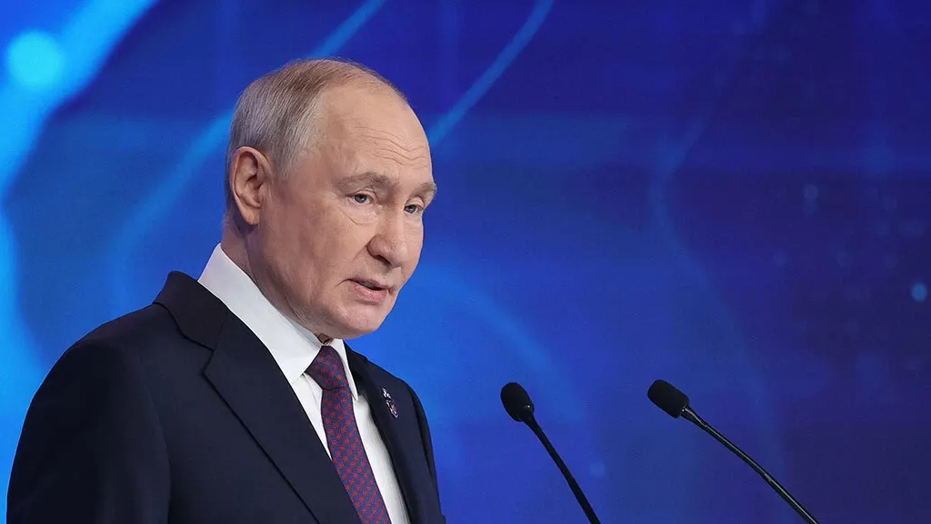 Путин: Россия начала создавать аналог Starlink — систему «Рассвет»