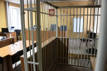 Экс-помощника депутата Гурулева осудили на девять лет за мошенничество