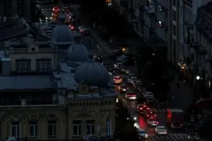 Украинцы активнее уезжают из страны из-за проблем с энергетикой