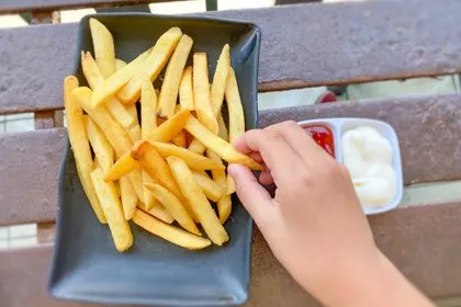 Диетолог перечислила самые вредные для здоровья продукты