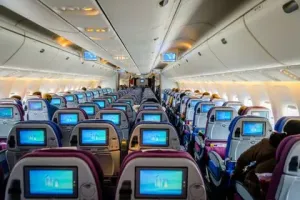 Выручка Delta от дорогих билетов впервые превысила доходы от экономкласса
