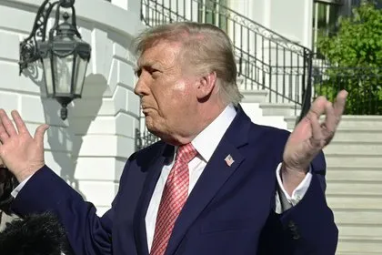 Трамп заявил, что не знает, кто отключил Starlink на Украине
